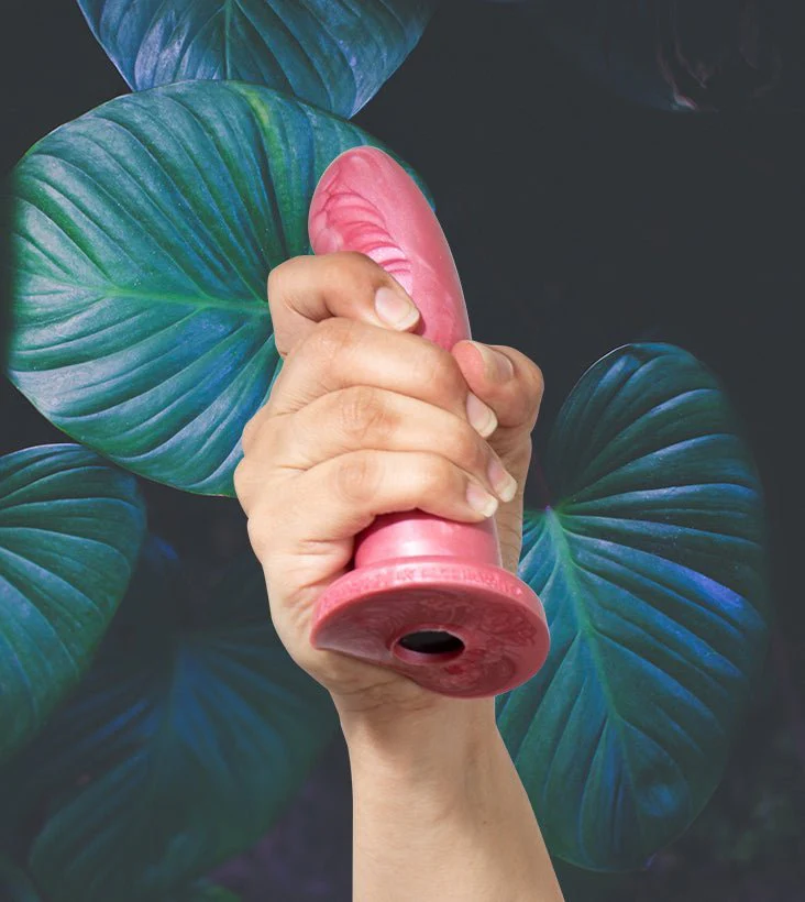 Golden Rose Dildo - Image 6