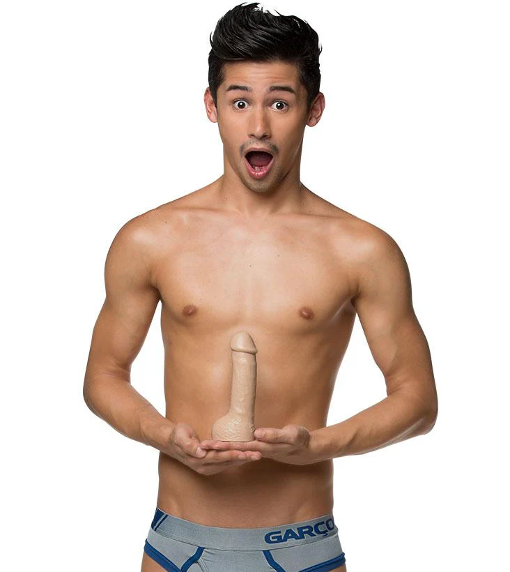 Liam Riley - Dildo - Image 3